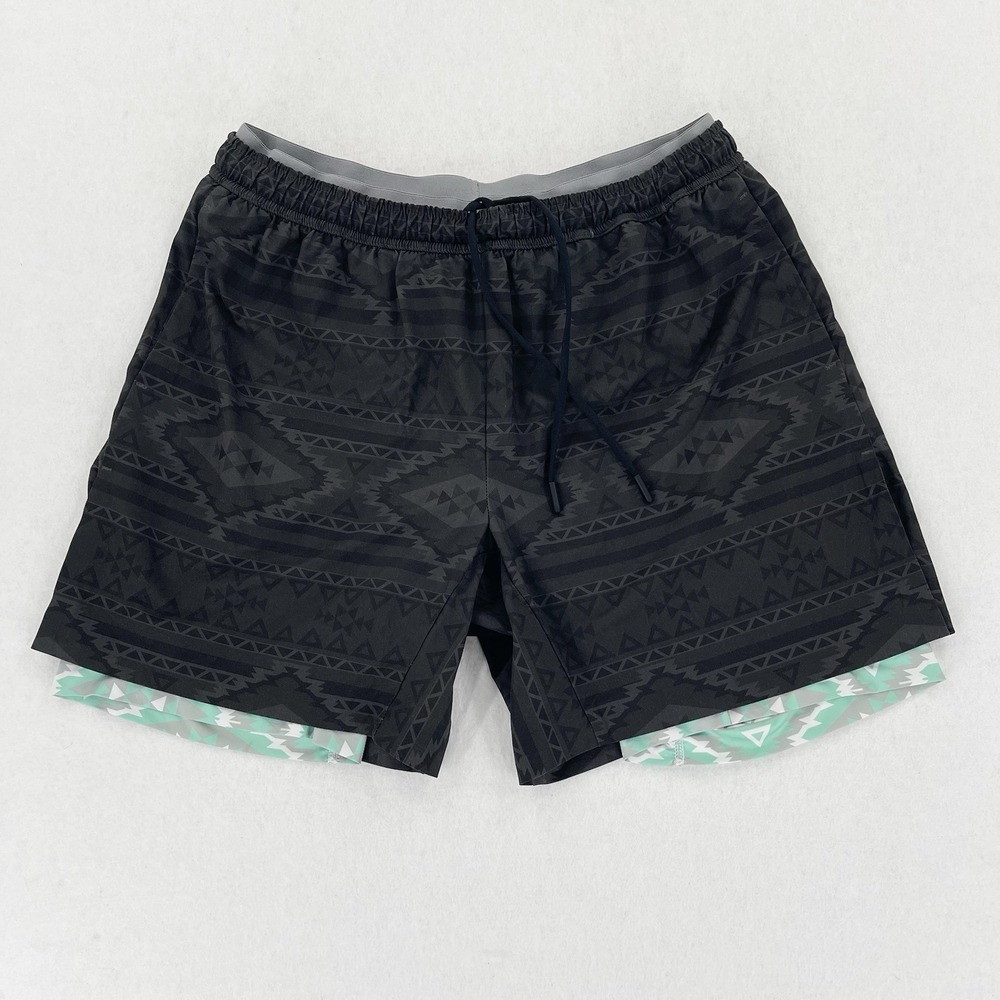 Chubbies Swim Trunks Mens L Gray Black Aztec Boxer Brief Lined Logo 5.5" Inseam